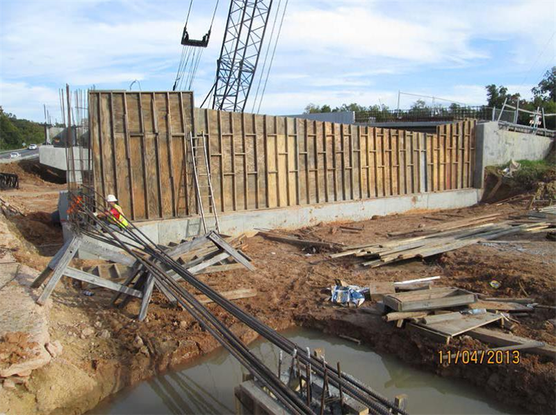 Forming up the curtain wall at the end bent for SB Fort Buhlow Bridge